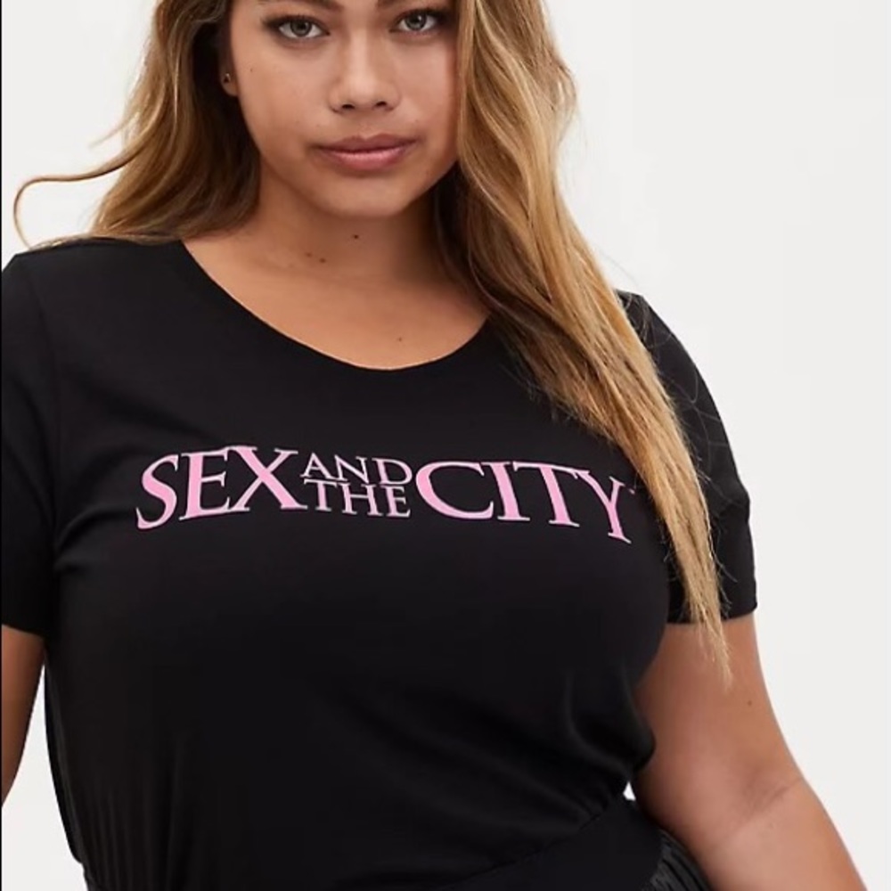 Brand New Sex and the city Black S.Sleeve T-Shirt